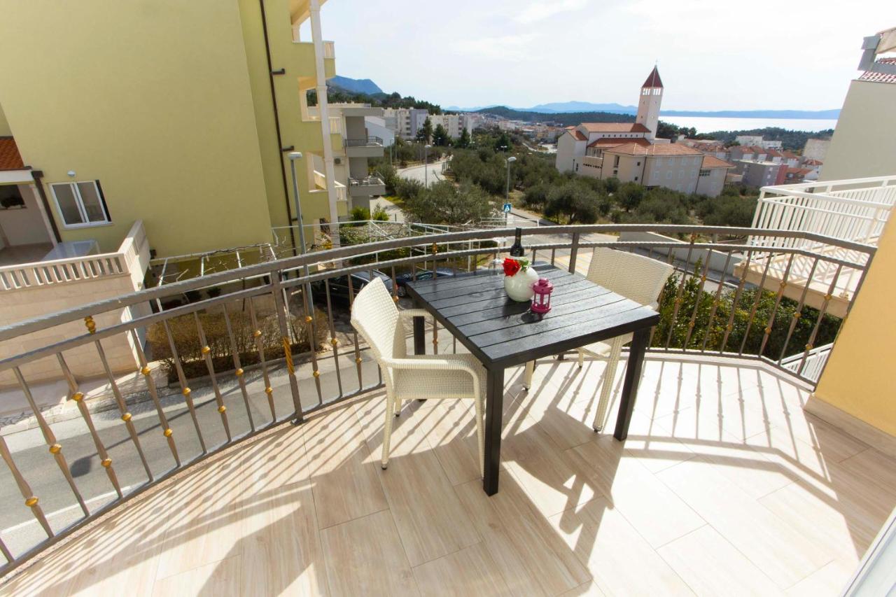 Matea Penzión pre hostí Makarska